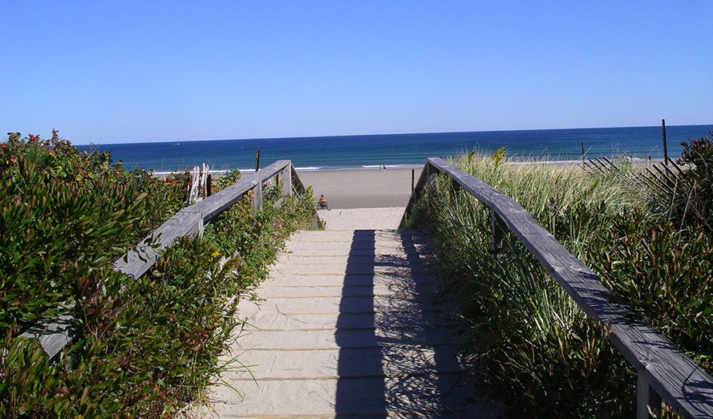 ogunquit_footbridgebeach1