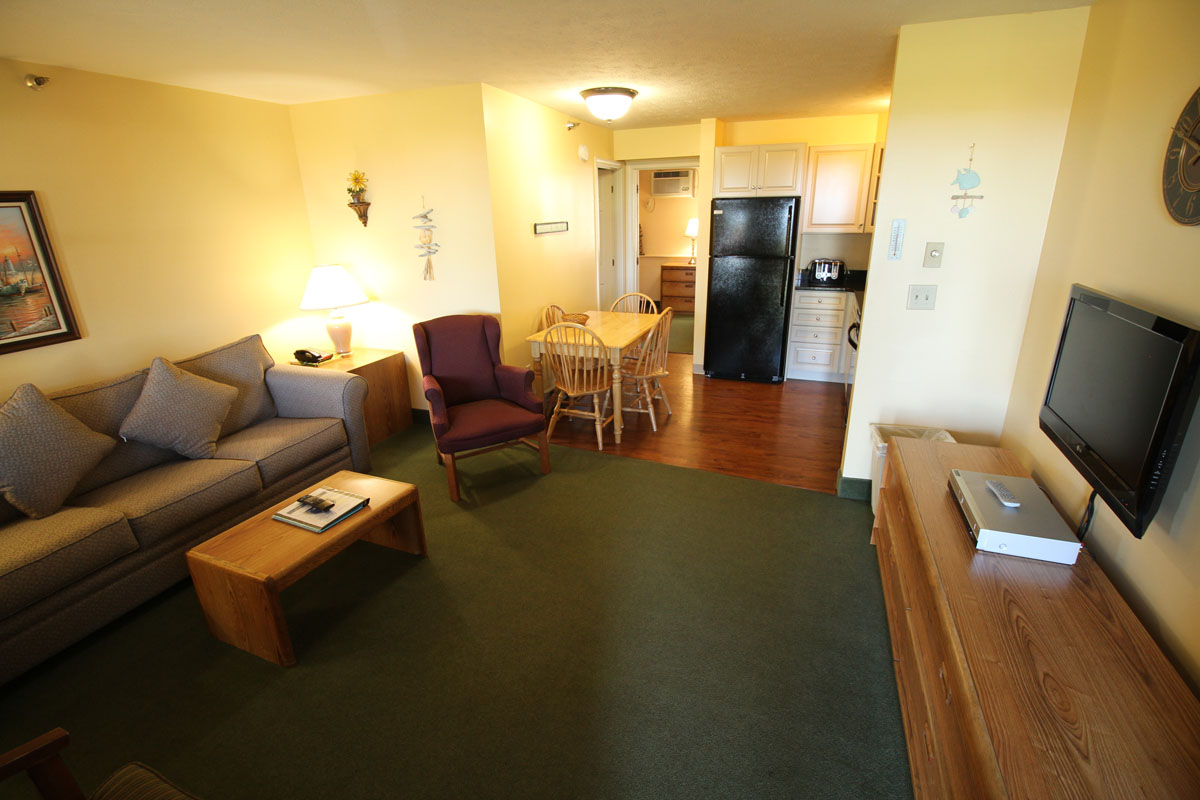 One Bedroom Suites Misty Harbor Resort in Wells Beach Maine